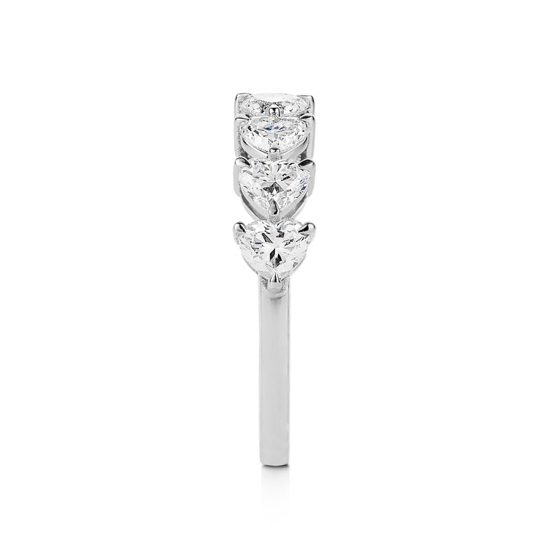 Heart cut diamond half eternity 1.36 ct