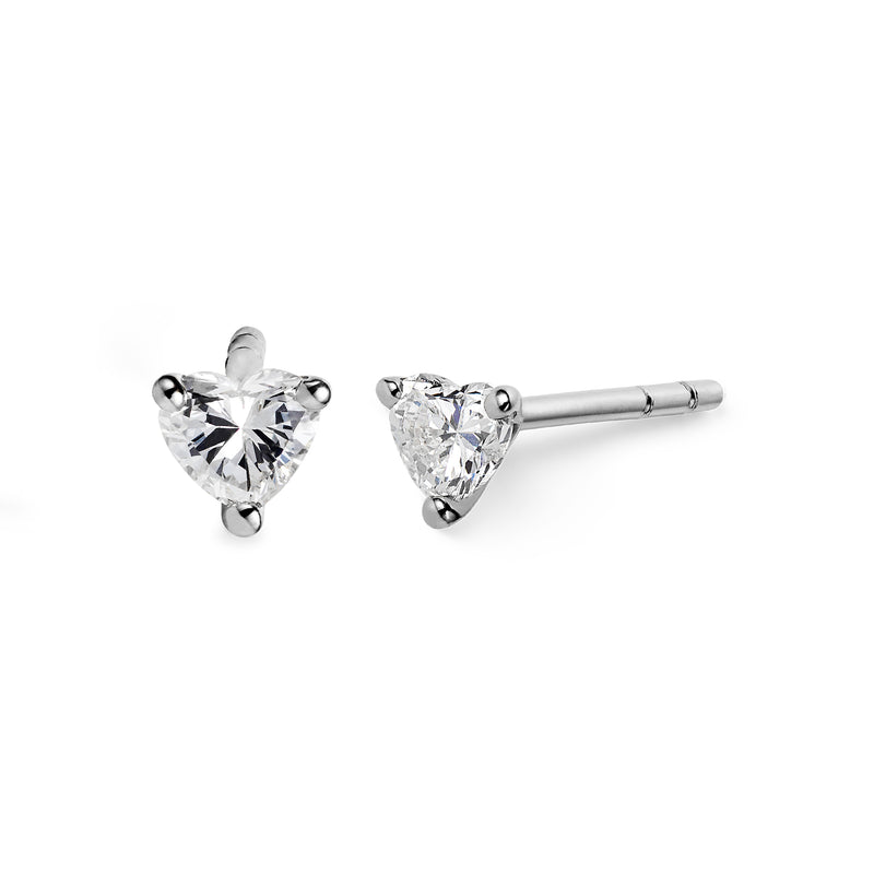 Heart earring solitaire