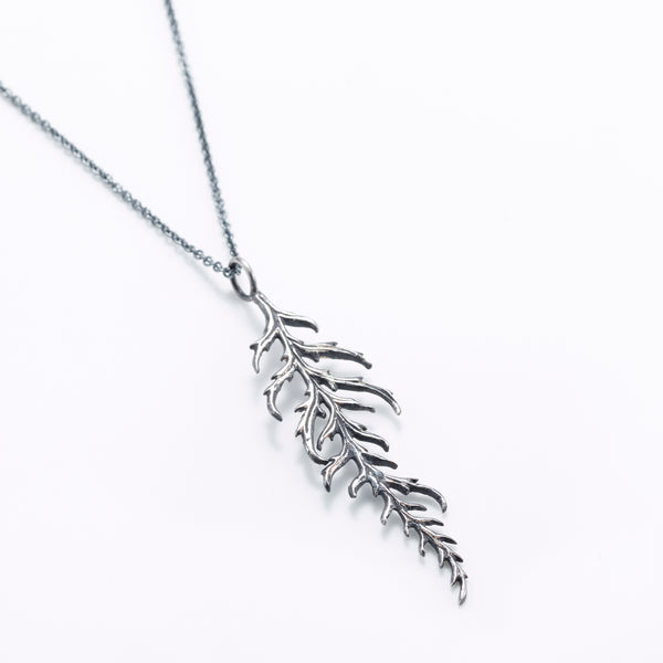 LEAF PENDANT